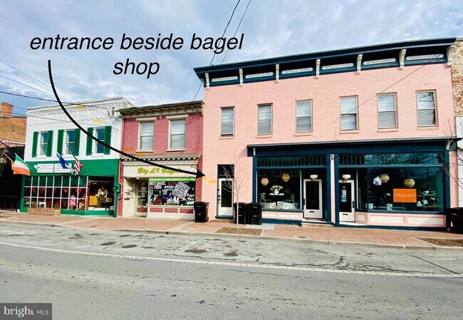 40 W Piccadilly St in Winchester, VA - Building Photo - Building Photo