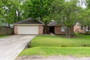 76 Hickory Oak Dr in Spring, TX - Building Photo