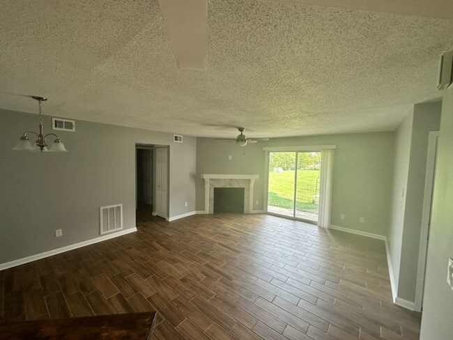 1709 Rock Bridge Mews, Unit C Heather Point in Chesapeake, VA - Building Photo - Building Photo