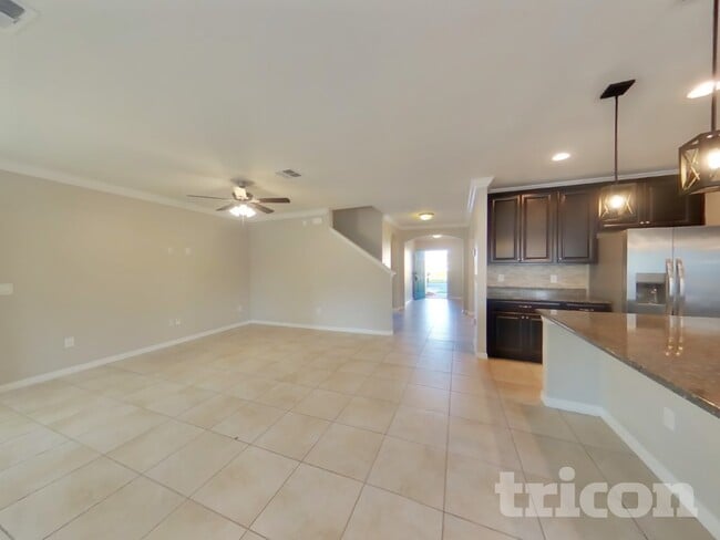 3282 Toscana Dr in St. Cloud, FL - Foto de edificio - Building Photo