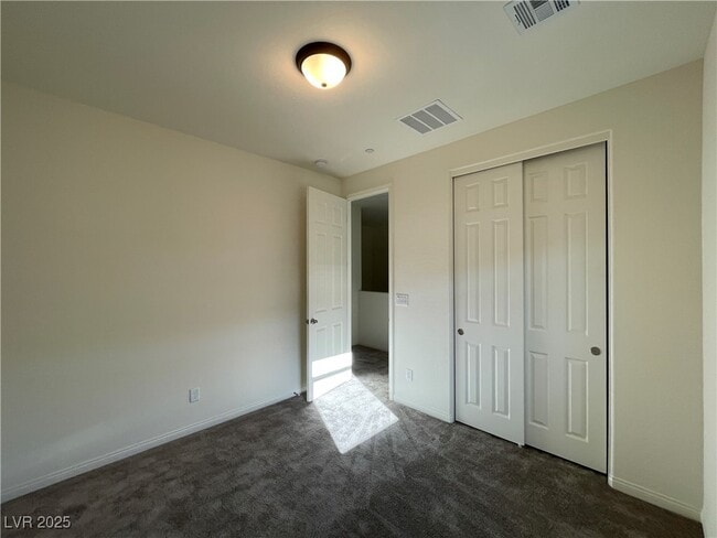 property at 11747 Emerald Lk Ave