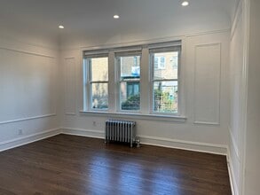 2524 W Ardmore Ave in Chicago, IL - Building Photo - Building Photo