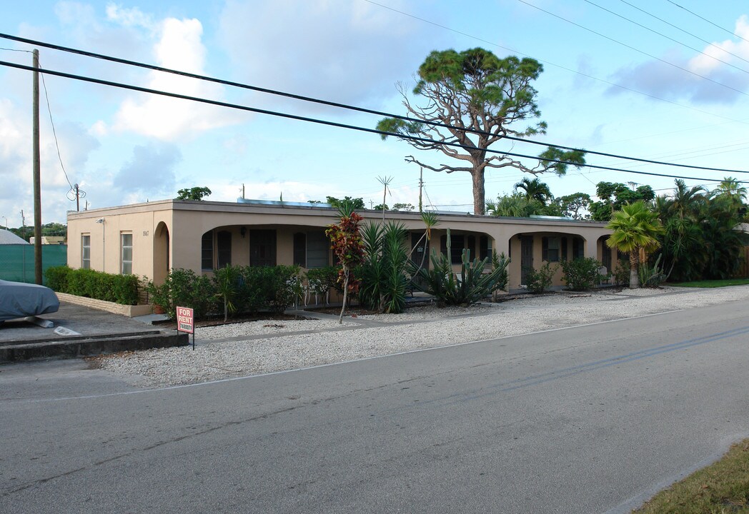 1047 NE 11th Ave in Fort Lauderdale, FL - Building Photo