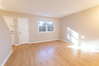 155 Old Fort Rd in Fairview, NC - Building Photo - Building Photo