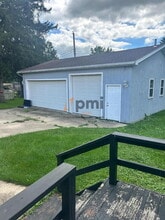 1607 E 73rd Ave in Merrillville, IN - Building Photo - Building Photo