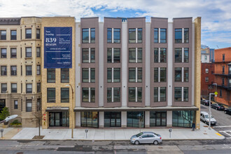 839 Beacon in Boston, MA - Building Photo - Building Photo