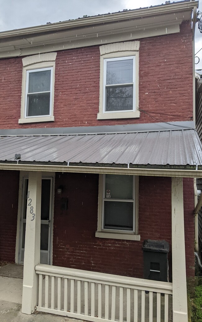 property at 1283 Upper Mulberry St