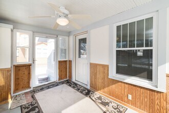 830 Ridgewood Ave in Ames, IA - Foto de edificio - Building Photo