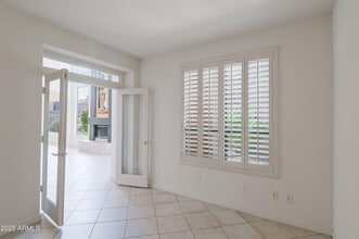 8100 E Camelback Rd in Scottsdale, AZ - Building Photo - Building Photo