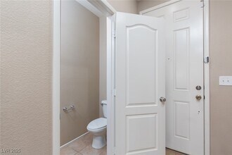 11631 Giles St in Las Vegas, NV - Building Photo - Building Photo