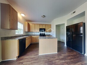 4 Woodsong Ct in Amelia, OH - Building Photo - Building Photo