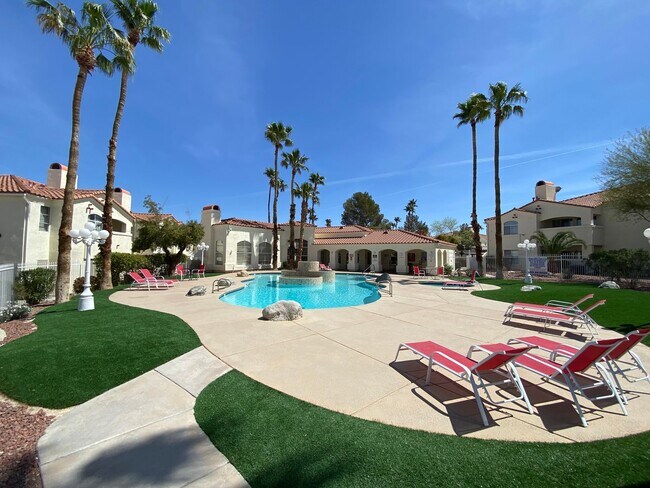 698 S Racetrack Rd in Henderson, NV - Building Photo - Building Photo