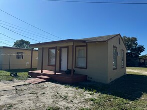 505 N 26th St in Fort Pierce, FL - Building Photo - Building Photo