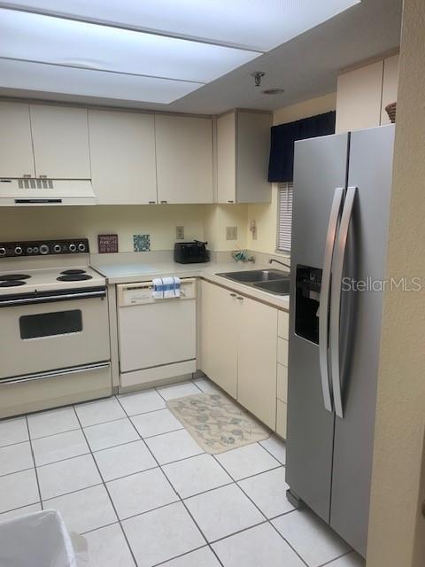 1000 Benjamin Franklin Dr in Sarasota, FL - Building Photo - Building Photo