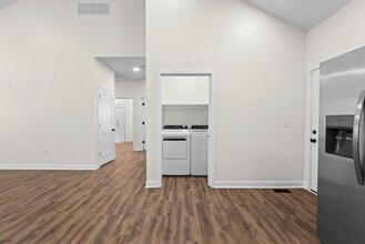 4448 Evanston Ave in Indianapolis, IN - Building Photo - Building Photo