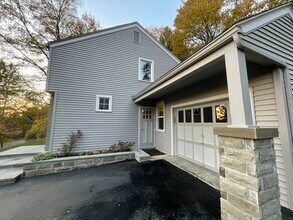 206 Eastwood Ave in Ithaca, NY - Building Photo - Building Photo