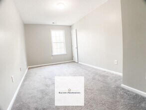 48 Townes Square Ln in Greenville, SC - Building Photo - Building Photo