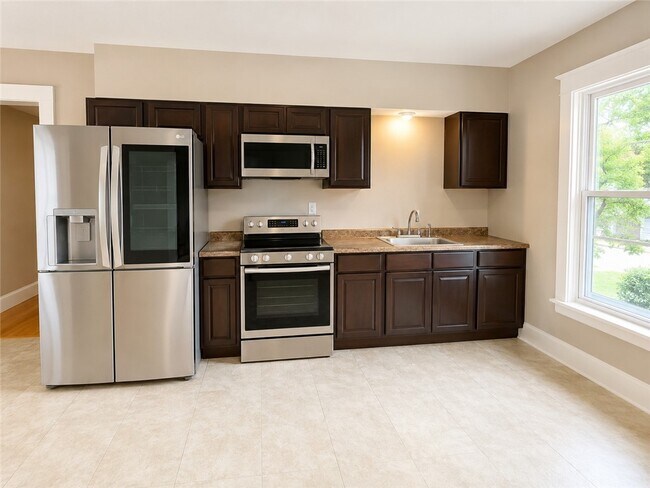 property at 1736 Portland Ave
