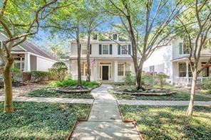 7 W Cottage Green in The Woodlands, TX - Foto de edificio