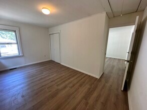212 Jackson Ave, Unit 1 in Dunellen, NJ - Building Photo - Building Photo
