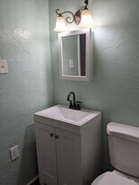 946 Beaver Rd in Ambridge, PA - Building Photo