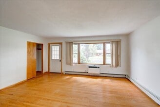 310 S Jefferson St in Verona, WI - Building Photo - Building Photo