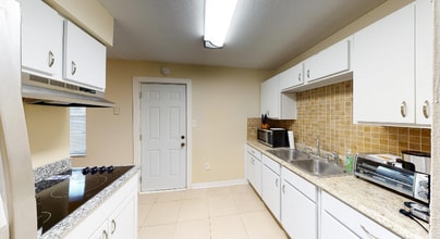 3001 E 27th Ave in Tampa, FL - Building Photo - Building Photo