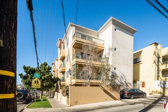 11863 Texas Ave in Los Angeles, CA - Building Photo - Building Photo