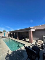 31325 Avenida La Gaviota in Cathedral City, CA - Building Photo