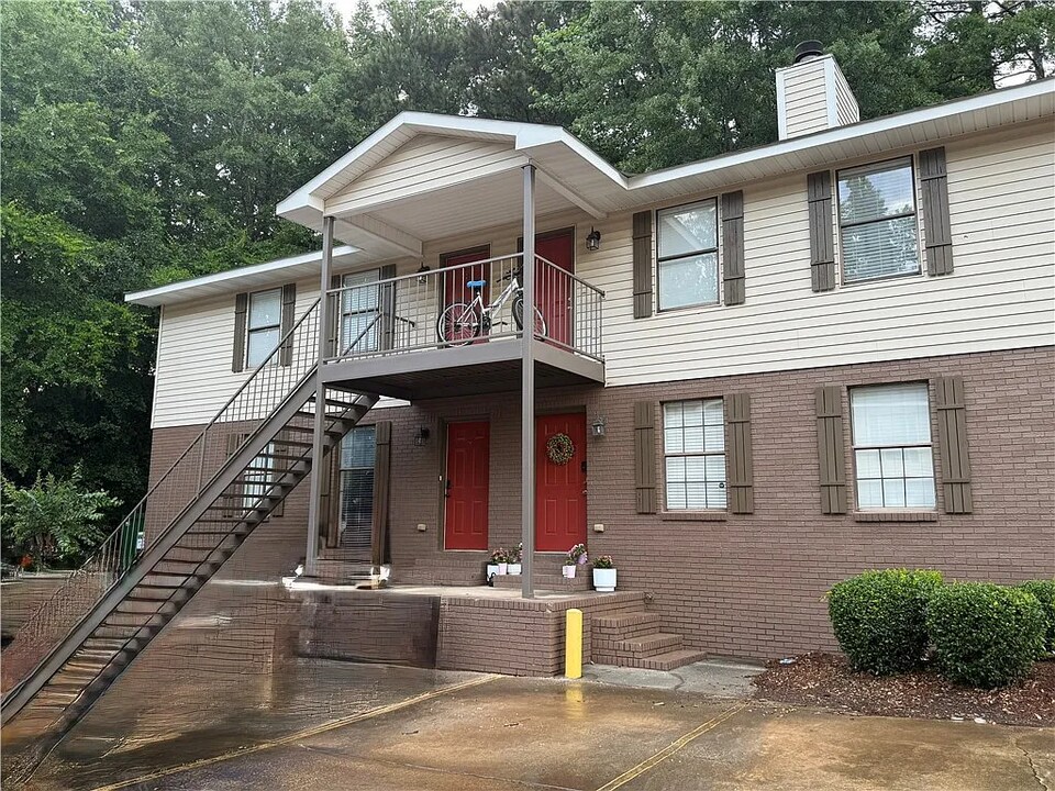 449 N Donahue Dr in Auburn, AL - Building Photo