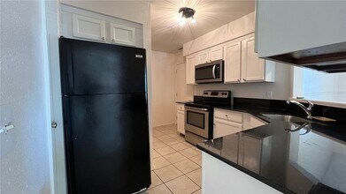 10 Brookhaven Ct in Bentonville, AR - Foto de edificio - Building Photo