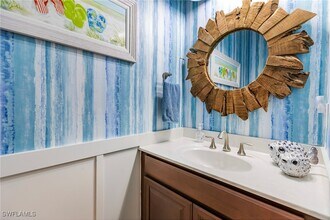 10803 Alvara Way in Bonita Springs, FL - Foto de edificio - Building Photo