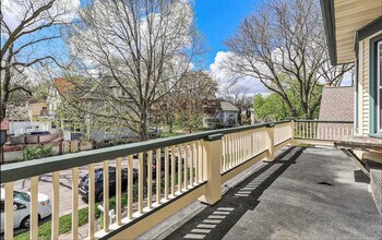 707 S Dickinson St, Unit 707 S. Dickinson in Madison, WI - Foto de edificio - Building Photo