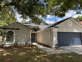 1010 Brielle Ave in Oviedo, FL - Building Photo