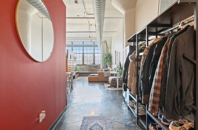 500 Robert St N, Unit 608 in St. Paul, MN - Building Photo - Building Photo