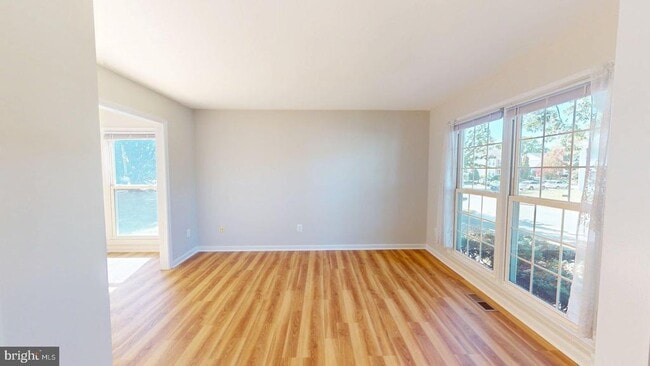 property at 7807 Morning Glen Ln