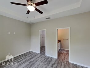 7356 S Cameo Cir in North Port, FL - Building Photo - Building Photo