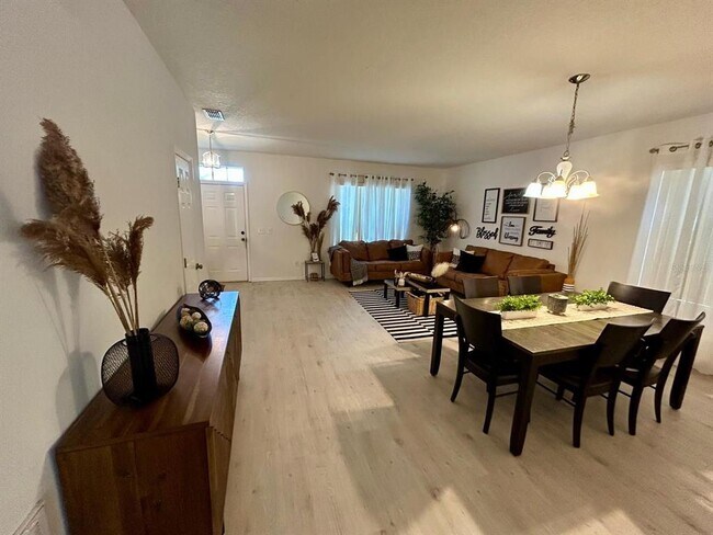 347 Cotswold Cir in Davenport, FL - Building Photo - Building Photo