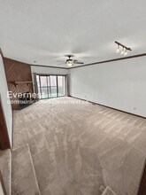 2003 Aspen Way in Winston-Salem, NC - Foto de edificio - Building Photo