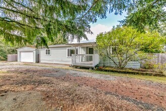 1760 Sidney Ave in Port Orchard, WA - Building Photo - Building Photo