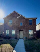 9925 Little Tree Ln in Fort Worth, TX - Building Photo