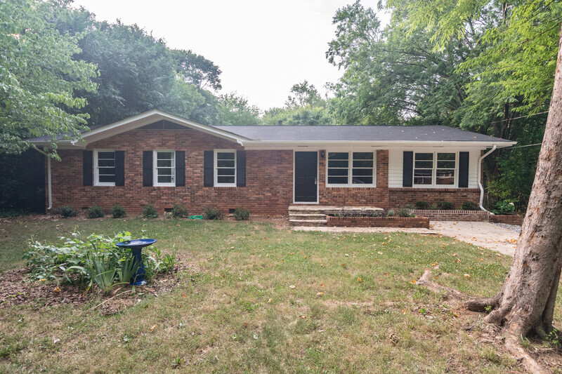 245 Clarke Dr in Athens, GA - Building Photo