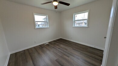 1025 E Wallace St in Shawnee, OK - Building Photo - Building Photo