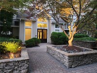 1105 River Green Dr NW in Atlanta, GA - Foto de edificio - Building Photo