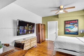 314 NE 26th Ter in Miami, FL - Foto de edificio - Building Photo