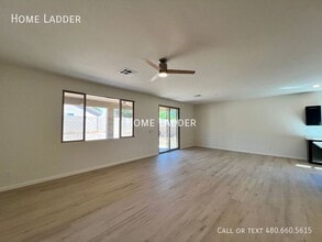 1536 E Elegante Dr in Casa Grande, AZ - Building Photo - Building Photo