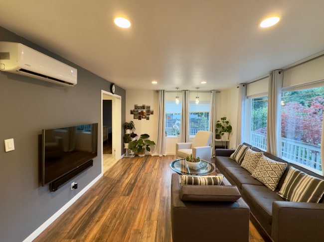 property at 723 N 184th St