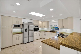 20 NW 101st St in Miami Shores, FL - Building Photo - Building Photo