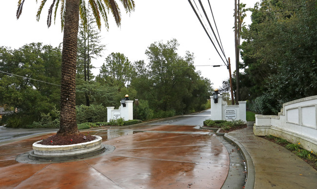 Fellowship Plaza in Saratoga, CA - Building Photo - Building Photo