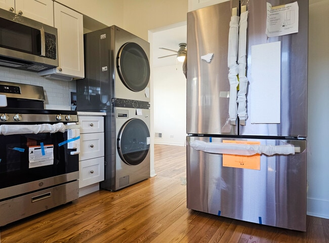 2028 W 35th St in Chicago, IL - Building Photo - Building Photo